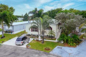 472 NW 51st St, Pompano Beach, FL 33064, Sold 09/24/21