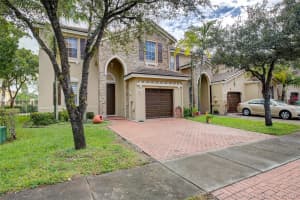 961 SW 152nd Ct, Miami, FL 33194, Sold 02/03/21