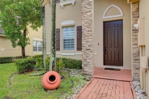 961 SW 152nd Ct, Miami, FL 33194, Sold 02/03/21
