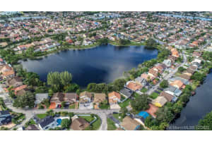7737 NW 187th Terrace, Hialeah, FL 33015, Sold 01/29/21