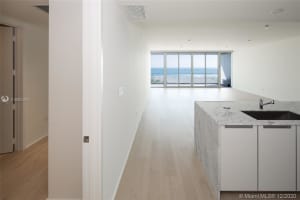 321 Ocean Dr, Miami Beach, FL 33139, Sold 06/08/21