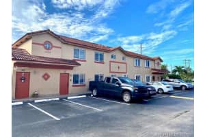 17338 NW 74th Ave, Hialeah, FL 33015, Sold 01/29/21