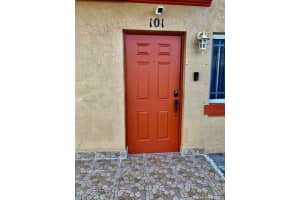 17338 NW 74th Ave, Hialeah, FL 33015, Sold 01/29/21