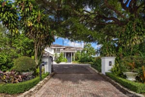 2700 Sunset Dr, Miami Beach, FL 33140, Sold 10/04/21