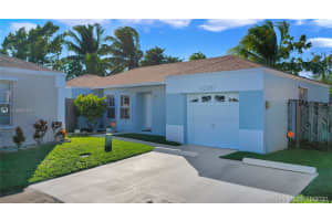 22267 SW 97th Ct, Cutler Bay, FL 33190, Sold 01/29/21