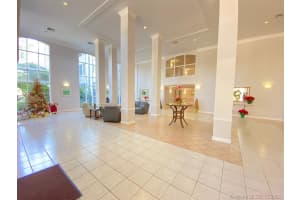 9725 NW 52nd St, Doral, FL 33178, Sold 04/02/21