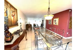 9305 NW 55th St, Sunrise, FL 33351, Sold 01/28/21