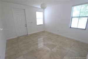 10200 NW 70th Terrace, Doral, FL 33178, Sold 02/10/21