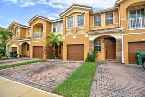 10211 NW 10th St, Miami, FL 33172, Sold 02/02/21