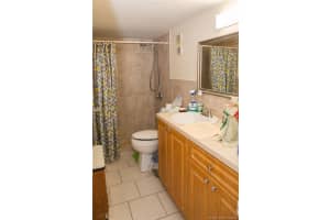 1555 W 44th Pl, Hialeah, FL 33012, Sold 01/21/21