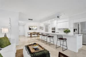 4775 Collins Ave, Miami, FL 33140, Sold 08/13/21