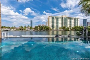 19555 NE 37th Ave, Aventura, FL 33180, Sold 04/27/21