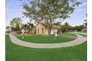 4003 NW 8th Ct, Delray Beach, FL 33445, Sold 01/19/21