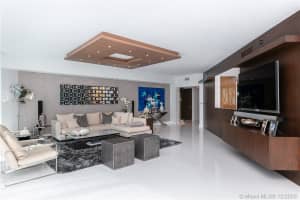 2711 S Ocean Dr, Hollywood, FL 33019, Sold 03/15/21