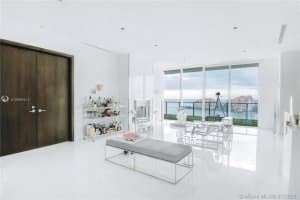 800 South Pointe Dr, Miami Beach, FL 33139, Sold 02/26/21