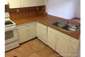 9187 Fontainebleau Blvd, Miami, FL 33172, Sold 04/26/21