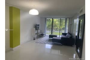 3475 N Country Club Dr, Miami, FL 33180, Sold 06/21/21