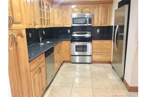17600 N Bay Rd N504, Sunny Isles Beach, FL 33160, Sold 11/23/21