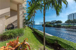 3330 NE 190th St, Aventura, FL 33180, Sold 03/31/21