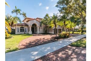 16035 NW 81st Ct, Miami Lakes, FL 33016, Sold 02/23/21