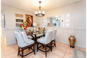 9310 Fontainebleau Blvd, Miami, FL 33172, Sold 05/05/21