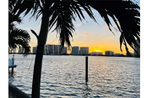 19020 N Bay Rd, Sunny Isles Beach, FL 33160, Sold 09/29/21