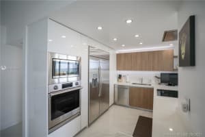 11111 Biscayne Blvd #7b, Miami, FL 33181, Sold 12/02/21