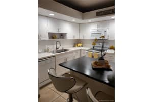 7418 SW 105th Pl, Miami, FL 33173, Sold 01/20/21