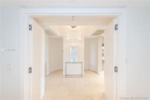 765 Crandon Blvd # 100, Key Biscayne, FL 33149, Sold 04/09/21