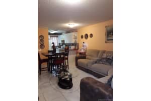 8059 NW 8th St, Miami, FL 33126, Sold 02/12/21