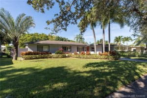 400 S 56th Terrace, Hollywood, FL 33023, Sold 02/01/21