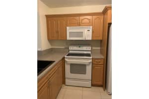 15461 SW 81st Cir Ln, Miami, FL 33193, Sold 03/31/21