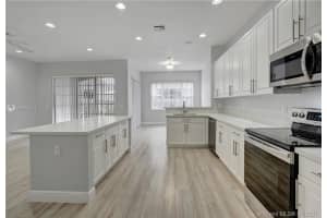 100 Nottingham Pl, Boynton Beach, FL 33426, Sold 02/18/21