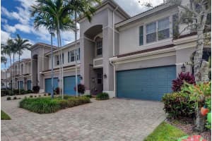 100 Nottingham Pl, Boynton Beach, FL 33426, Sold 02/18/21
