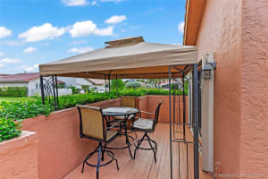 447 NW 47th Terrace, Deerfield Beach, FL 33442, Sold 04/07/21