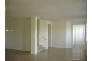 10700 NW 77th St, Doral, FL 33178, Sold 04/09/21