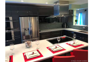 814 NE 26th Ave, Hallandale Beach, FL 33009, Sold 03/19/21