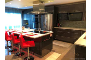 814 NE 26th Ave, Hallandale Beach, FL 33009, Sold 03/19/21