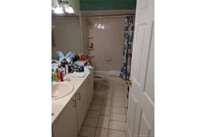 19591 NW 83rd Ave, Hialeah, FL 33015, Sold 05/28/21