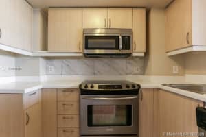 2951 S Bayshore Dr, Miami, FL 33133, Sold 01/15/21