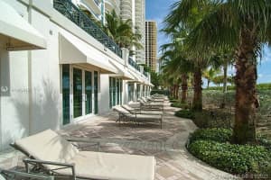 16275 Collins Ave, Sunny Isles Beach, FL 33160, Sold 01/28/21