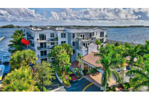 2700 N Federal Hwy, Boynton Beach, FL 33435, Sold 03/12/21