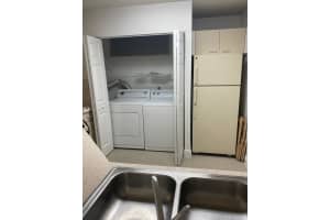 6284 NW 186th St, Hialeah, FL 33015, Sold 02/10/21