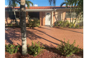 18131 NW 82nd Ave, Hialeah, FL 33015, Sold 03/25/21