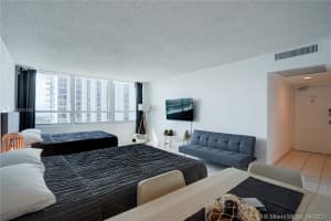 5445 Collins Ave, Miami Beach, FL 33140, Sold 08/25/21