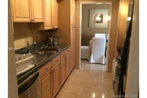 1541 Brickell Ave C807, Miami, FL 33129, Sold 04/16/21