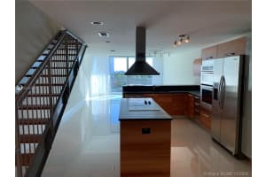 2950 NE 188th St, Aventura, FL 33180, Sold 04/12/21