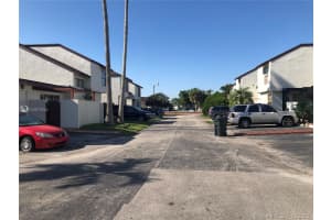 9703 NW 5th Ln, Miami, FL 33172, Sold 05/06/21