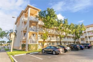6940 NW 179th St, Hialeah, FL 33015, Sold 04/30/21
