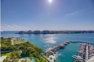 1000 South Pointe Dr, Miami Beach, FL 33139, Sold 05/11/21